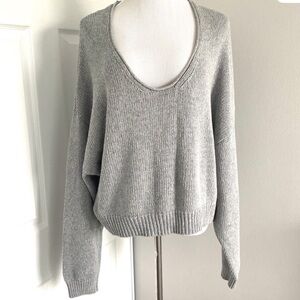 Free People V-Neck Knit Sweater in Gray Size S